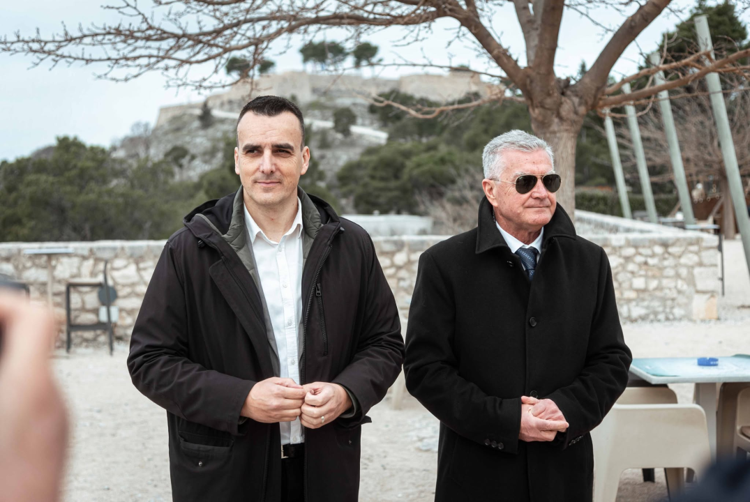 FOTOGALERIJA Paško Rakić i službeno kandidat HDZ-a za župana, a ima i slogan: 'Vrime je da i županija uspije'