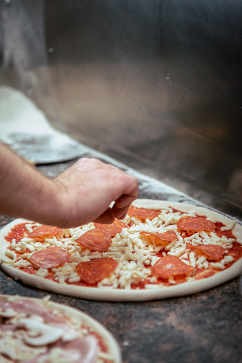 FOTO Proslavite Dan žena s omiljenim društvom u pizzeriji Fratelli!