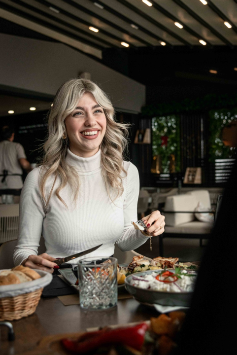 FOTO U Šarmu u Vodicama Dan žena slave tri dana, zaigrajte atraktivnu nagradnu igru!