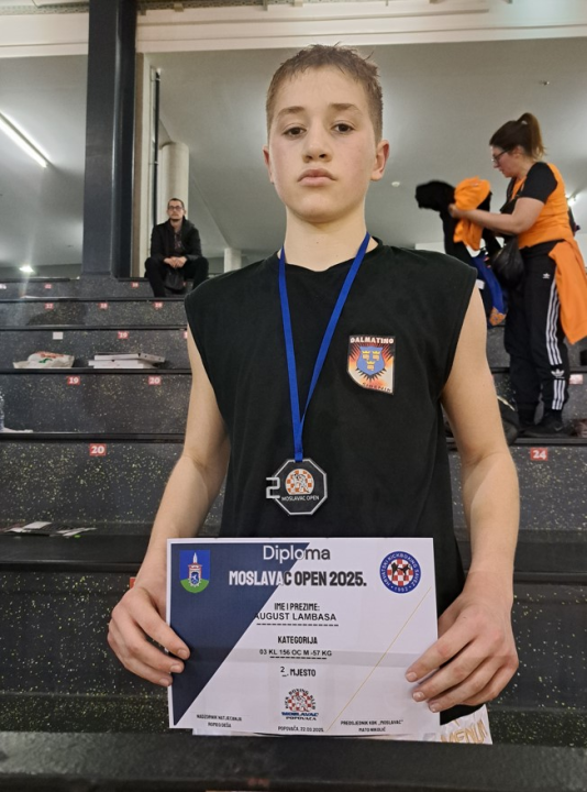 Šibenčanin August Lambaša osvojio srebro na međunarodnom turniru u kickboxingu