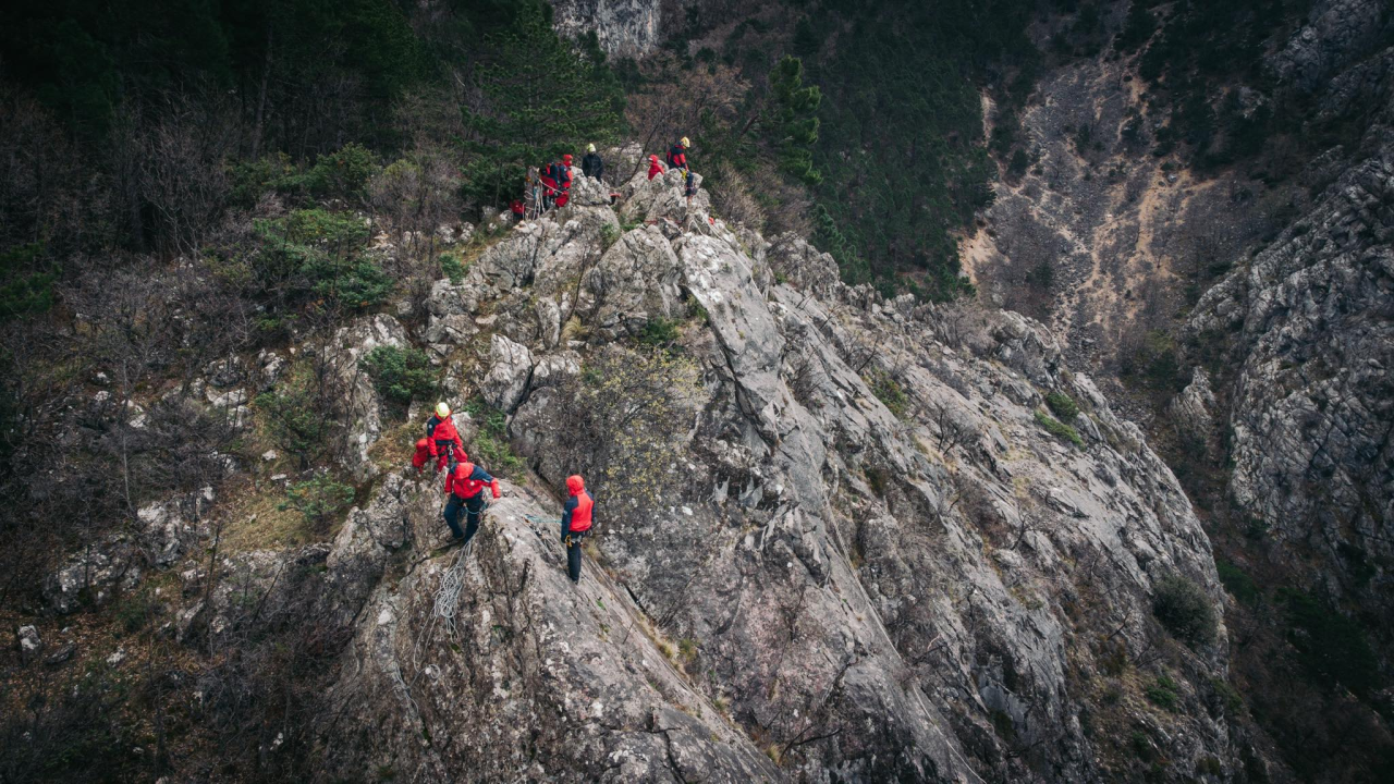 Šibenski HGSS-ovci na Biokovu sudjelovali na vježbi stijenskog spašavanja