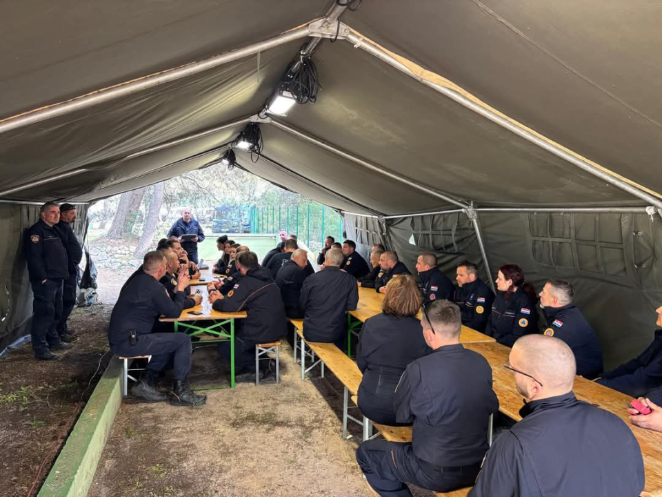 Krizne situacije pod kontrolom: Ronilački timovi uvježbavaju operacije u Šibeniku