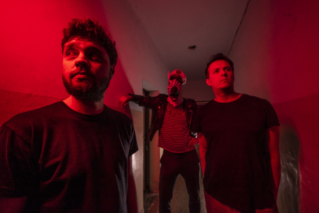 Dva čovjeka jedan bend: Šiza u subotu stiže u Azimut