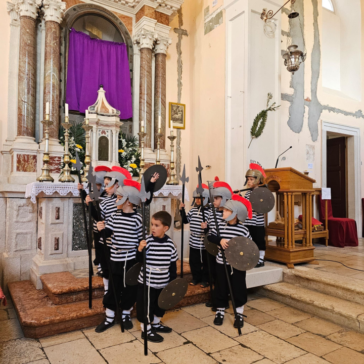 Male Žudije u crkvi Velike Gospe u Tribunju