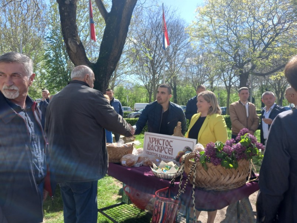 Uskrsni sajam u Kninu okupio brojne posjetitelje