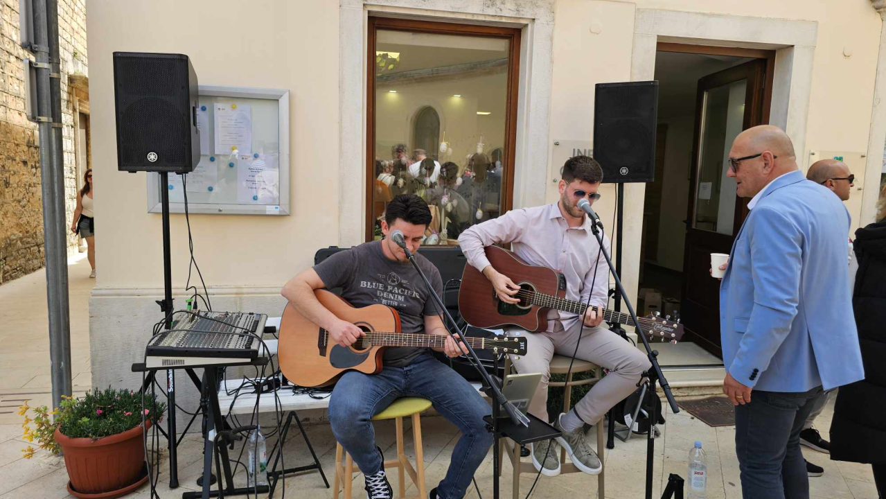 Uskrsni domjenak u Skradinu