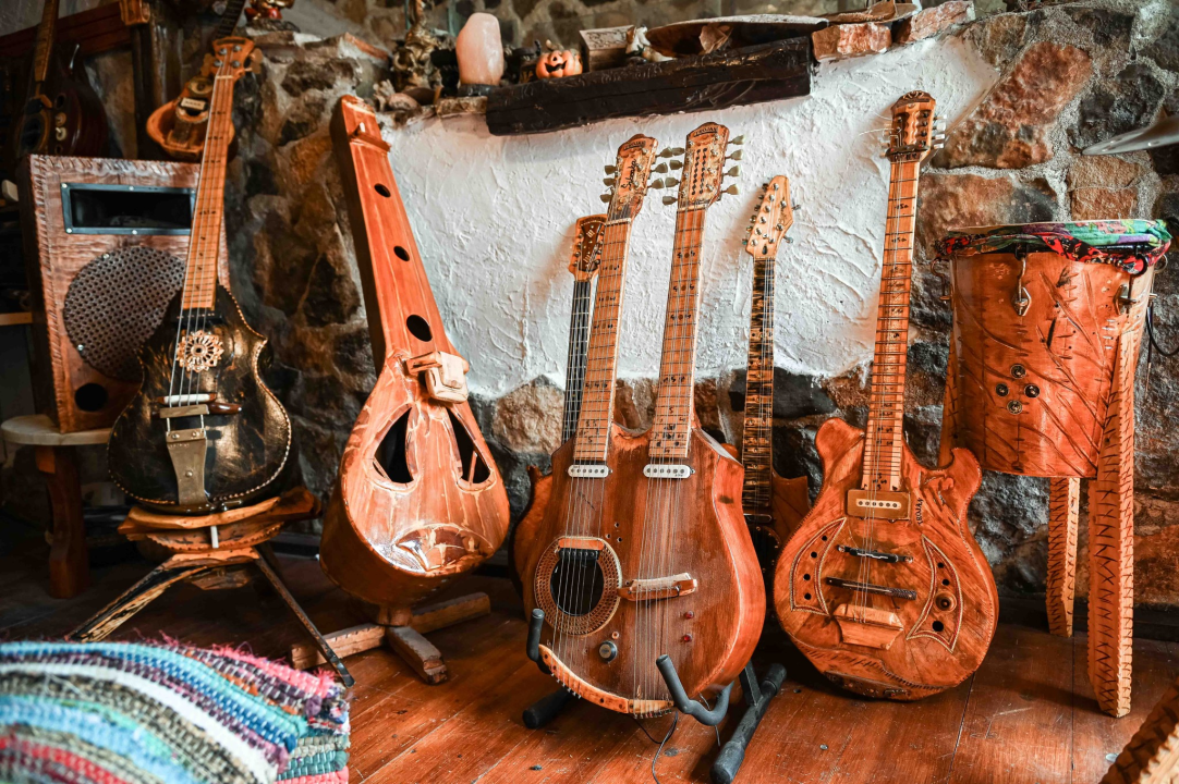 Srđan Trojan šibenski je električar i majstor izrade gitara: 'Radim instrumente za sebe, za svoju dušu i za prijatelje'