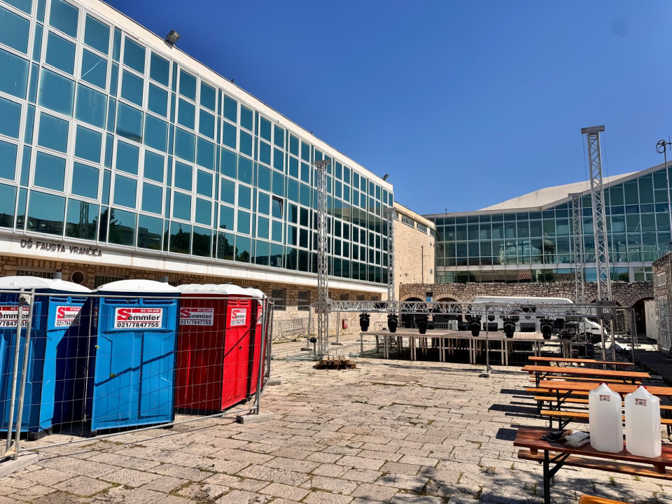 Dvodnevni festival 'SE15:Bis za kraj' starta večeras: Pogledajte kako teku pripreme