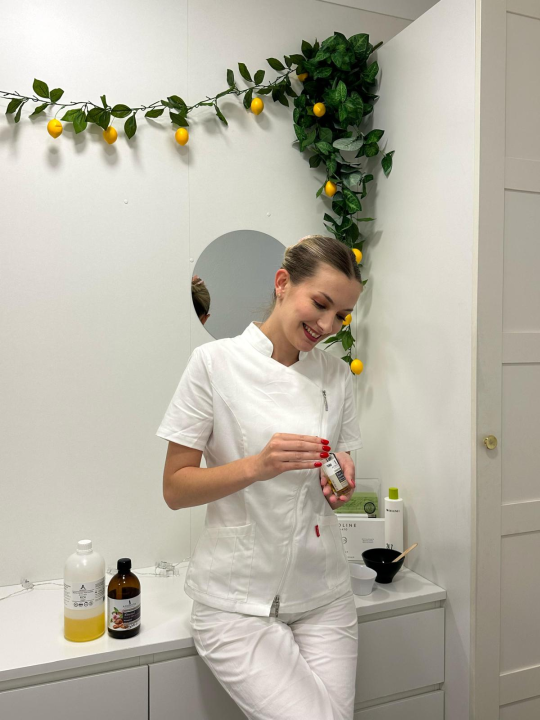 FOTO: Golden Wellness/Skin Expert s ponosom predstavlja novo pojačanje – stručnjakinju zlatnih ruku