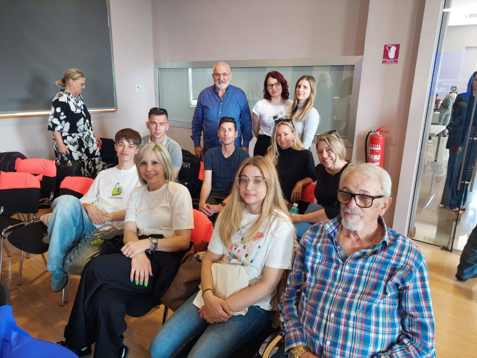 Gimnazijalci za bolji Šibenik: Od ideje do realizacije defibrilatora i sportskih sadržaja