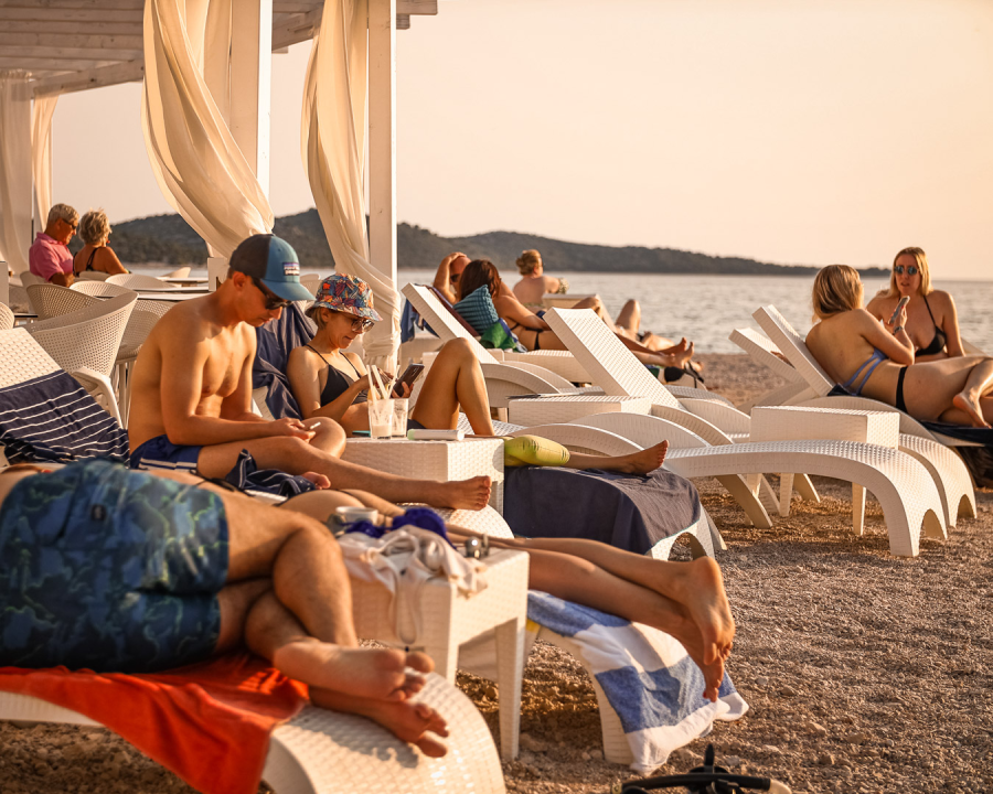 FOTO Shark Beach Club otvara svoja vrata – Novi sjaj na obali u Žaboriću 