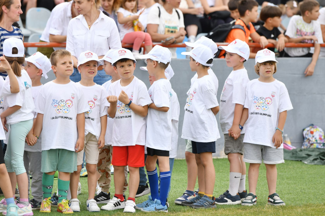 FOTO Šibenski dječji vrtići natjecali se 23. put u zabavnim sportskim disciplinama