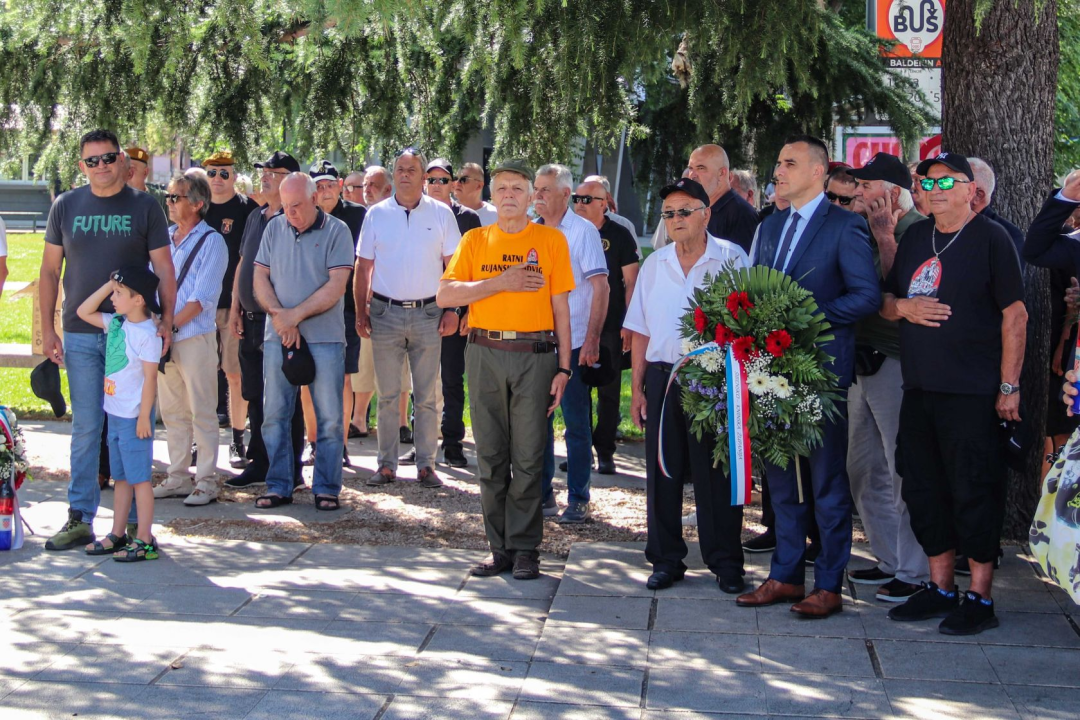 Položeni vijenci na Baldekinu povodom 34. obljetnice osnutka slavne 113. brigade HV