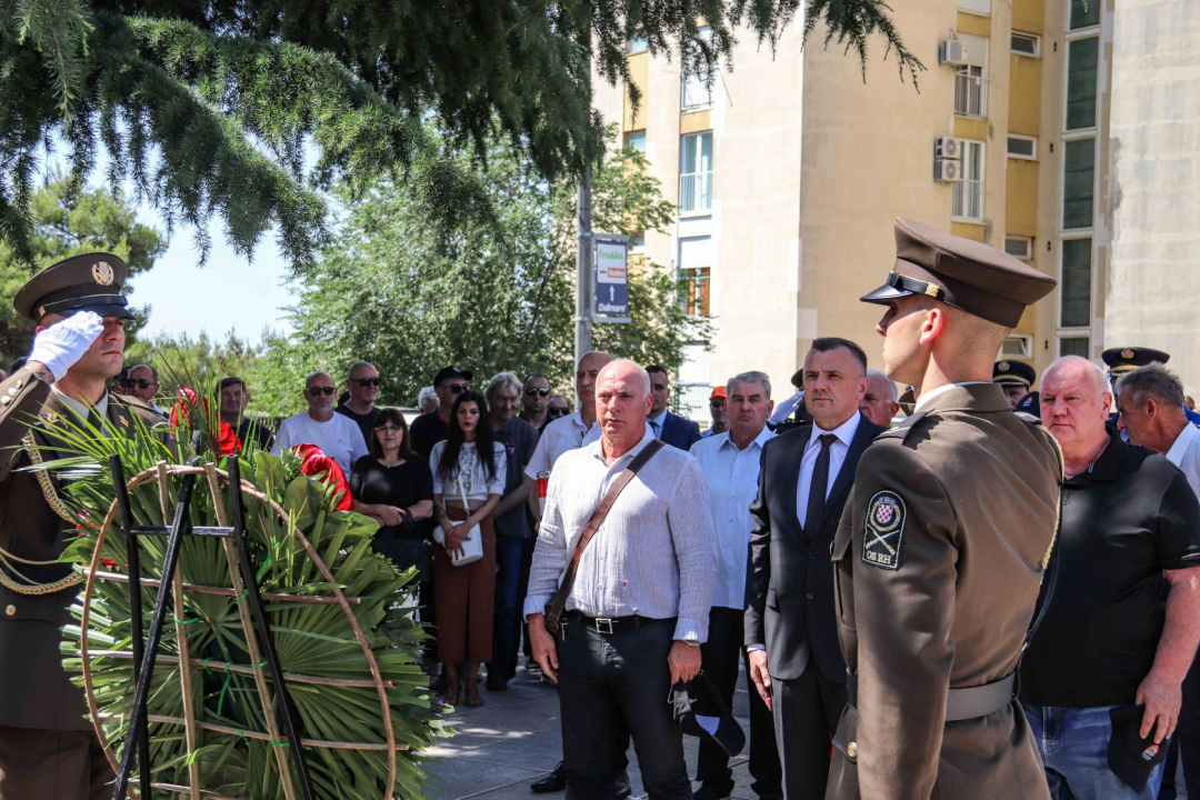 Položeni vijenci na Baldekinu povodom 34. obljetnice osnutka slavne 113. brigade HV