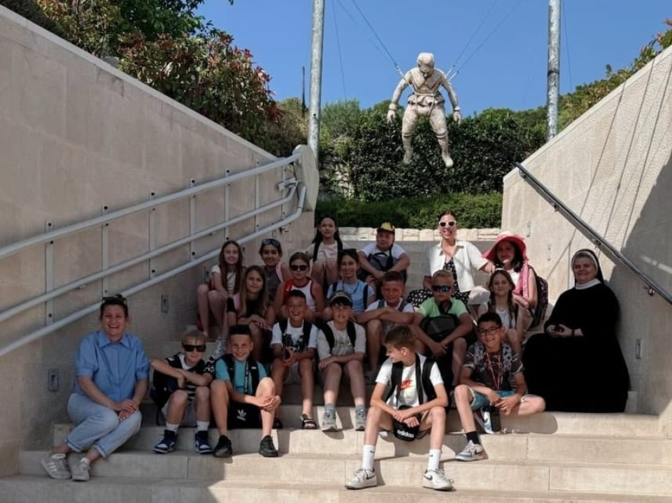 Učenici Katoličke škole u Šibeniku 'Zavrtjeli krug promjena'