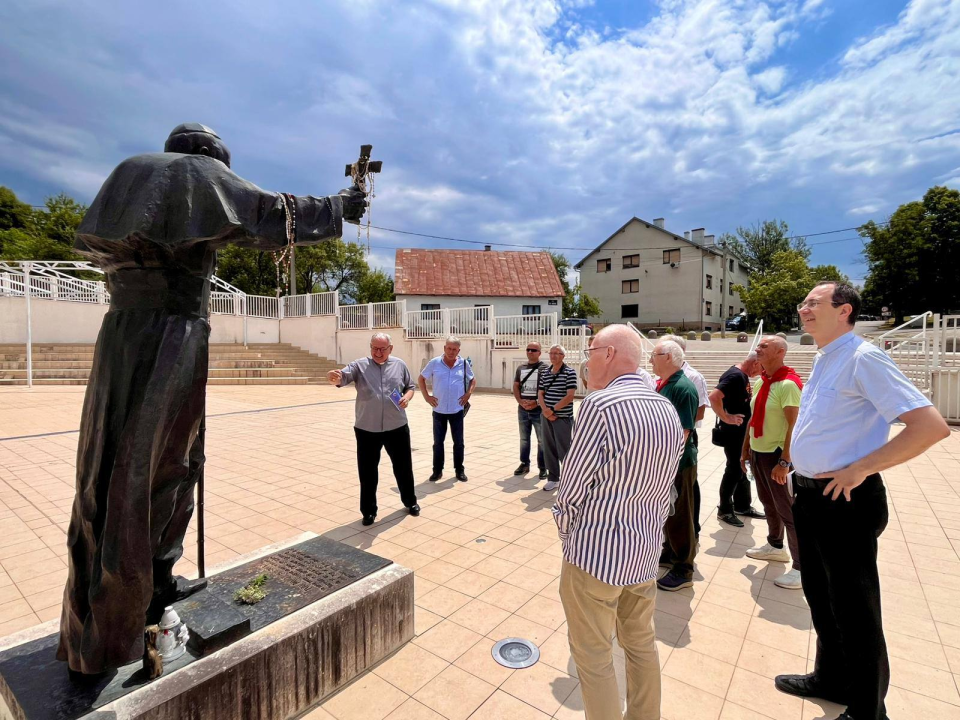 Članovi šibenske Bratovštine sv. Jakova hodočastili u Udbinu