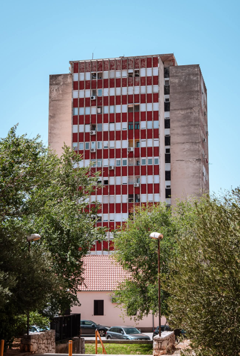 Baldekin 2 i 3: Simbol šibenskog duha, spoj sporta, obrazovanja i sjećanja