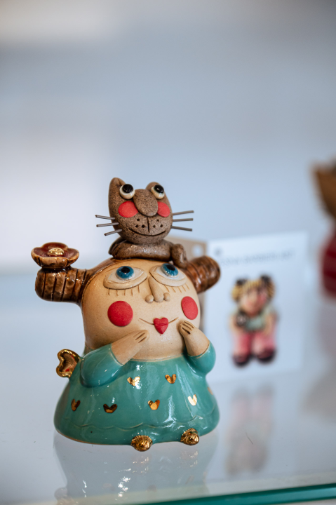 Uronite u svijet mode i umjetnosti u Galeriji Juraj Dalmatinac