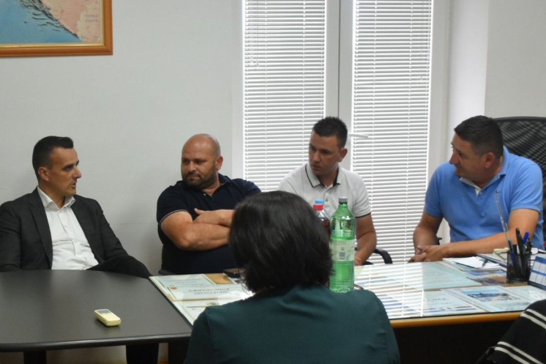 Župan Rakić u prvom službenom posjetu Gradu Drnišu i Općinama Promini i Ružić