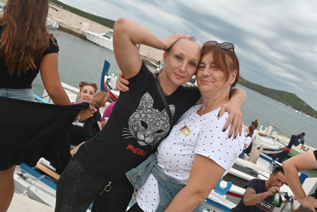 Održana ženska veslačka regata u Betini: Pogledajte koje su ekipe bile najbolje