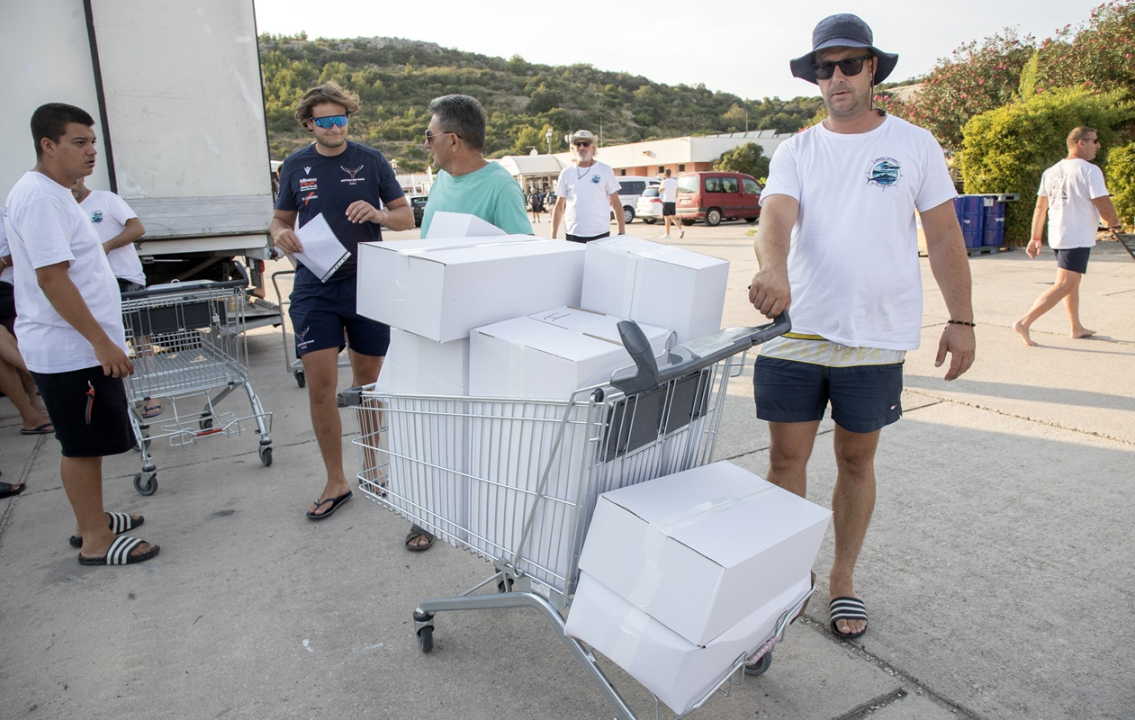 FOTO Lov na velike trofejne ribe u Rogoznici: Tune grizu, vode Kaštelani