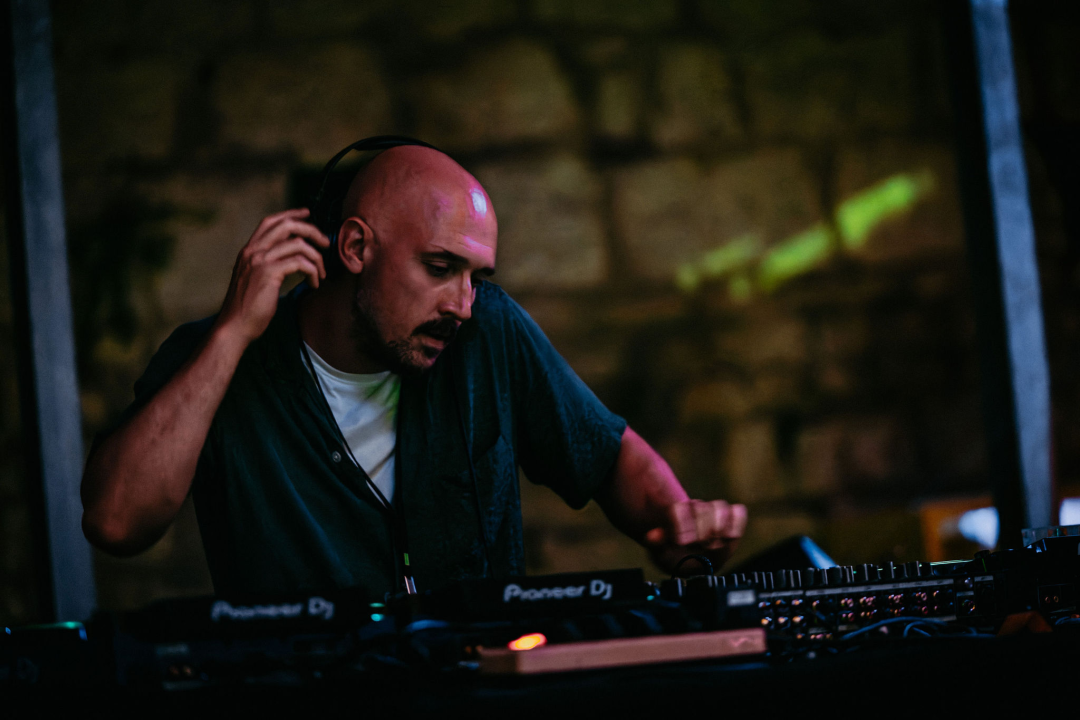 Kyoto Jazz Massive u proširenom sastavu oduševio publiku na tvrđavi sv. Mihovila  