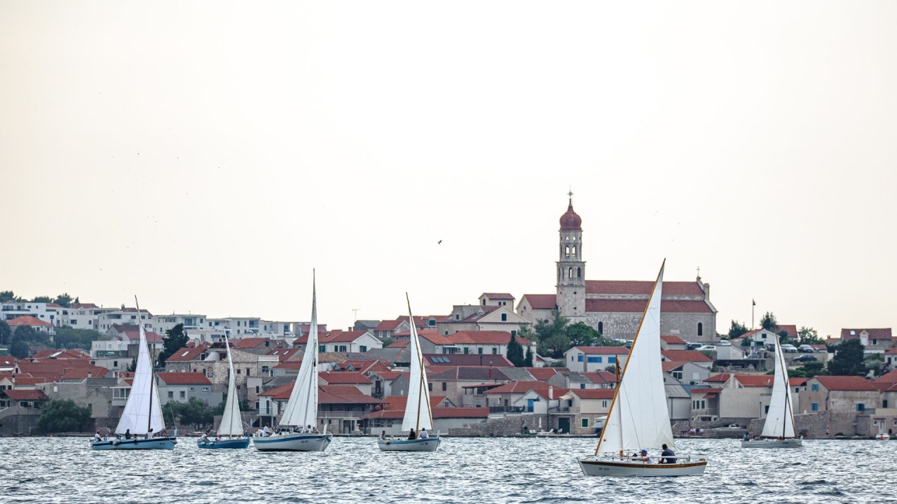 Ilka prva u cilj u Betini: Gajeta Vice Jušića slavila na 23. Regati za dušu i tilo