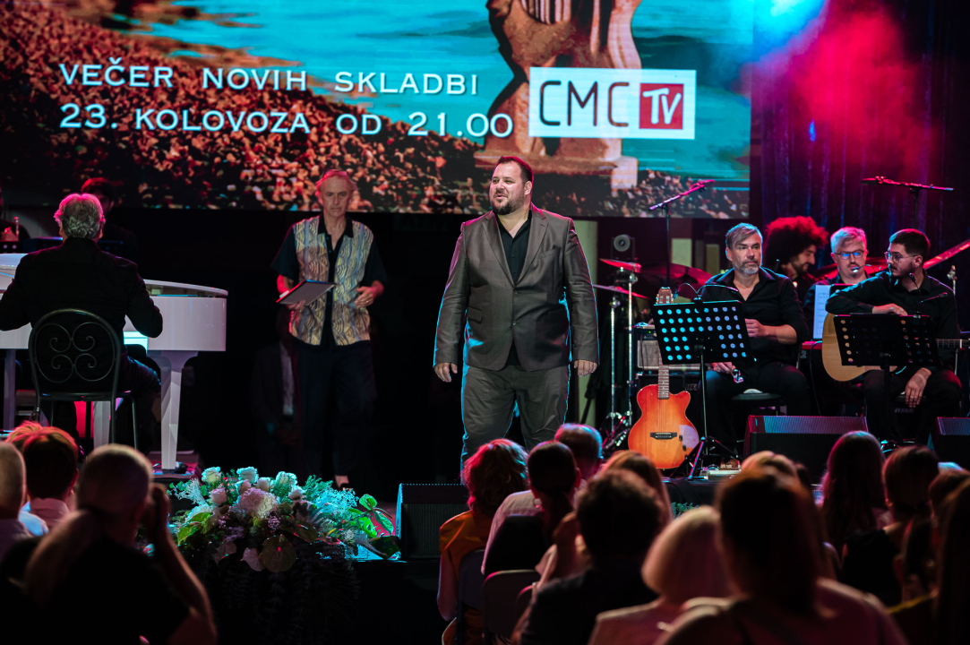 FOTO Đani Stipaničev i klapa Preženca trijumfirali na 28. Dalmatinskoj šansoni