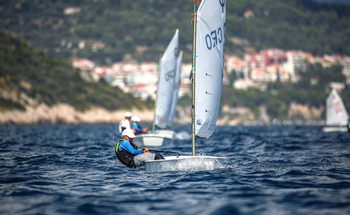 FOTO Jedriličar Vala Ivano Gović solidan na PH U12: Slabi vjetar prvog dana spriječio bolji rezultat