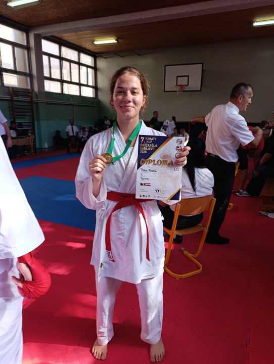 FOTO Članovi Karate kluba Šibenik 1066 uzeli 15 medalja na međunarodnom turniru u Sarajevu
