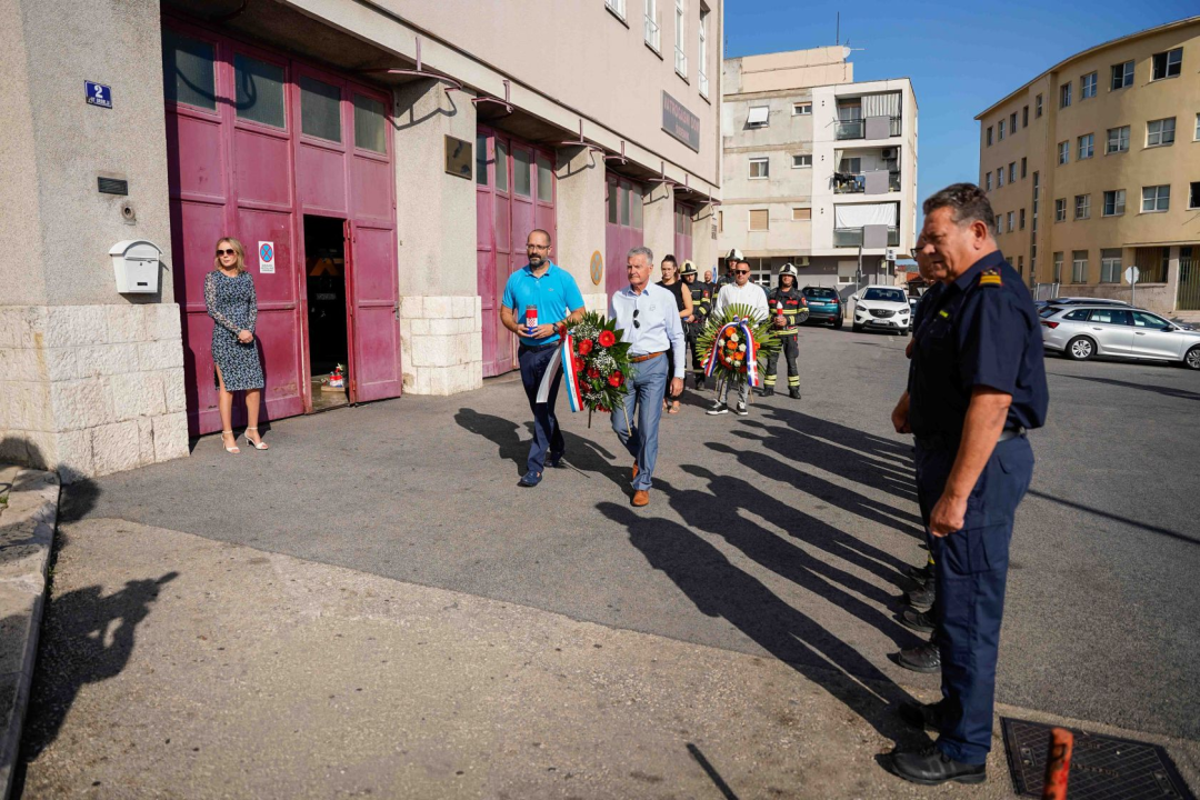 Obilježena 32. godišnjica stradanja šibenskih vatrogasaca 