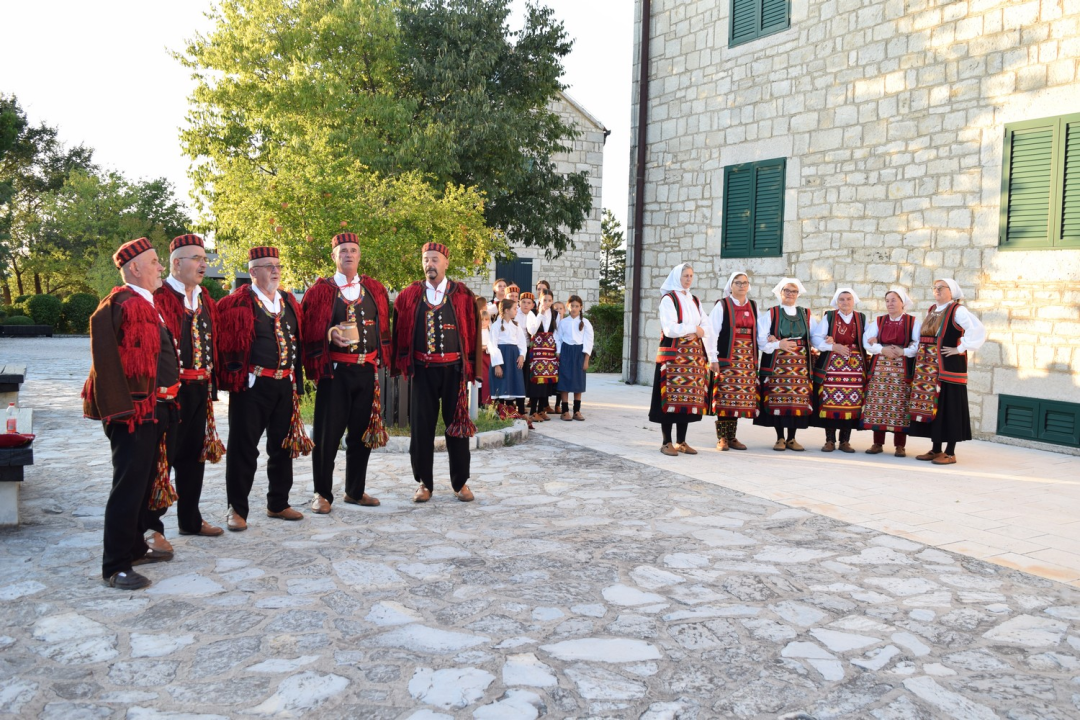 Četrdeset mladih čuvara prirode predano je istraživalo vrijednosti NP 'Krka'