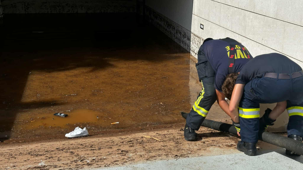 Vatrogasci bez predaha ispumpavaju podrume, kuće, prometnice