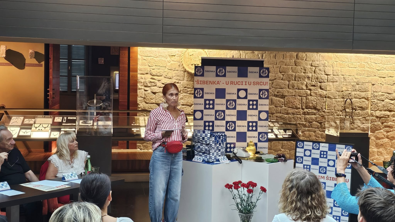 Predstavljana torbica 'Šibenka'