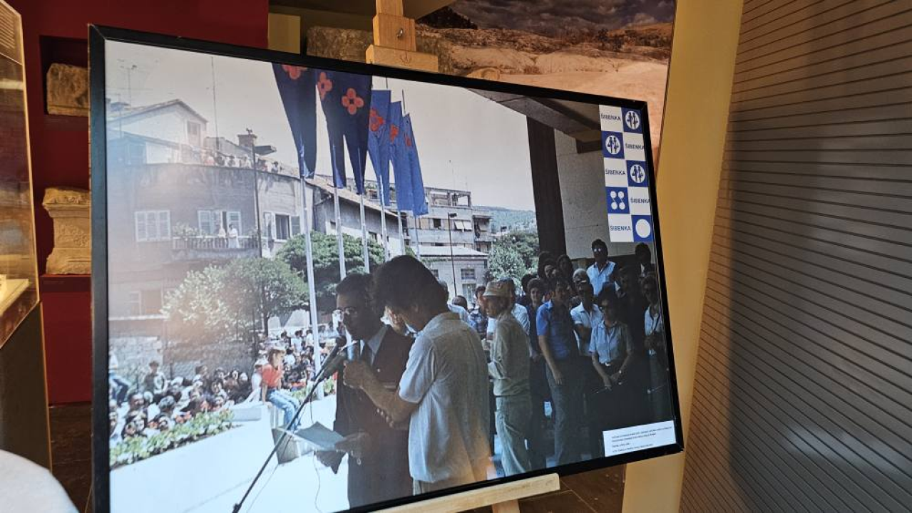 Predstavljana torbica 'Šibenka'