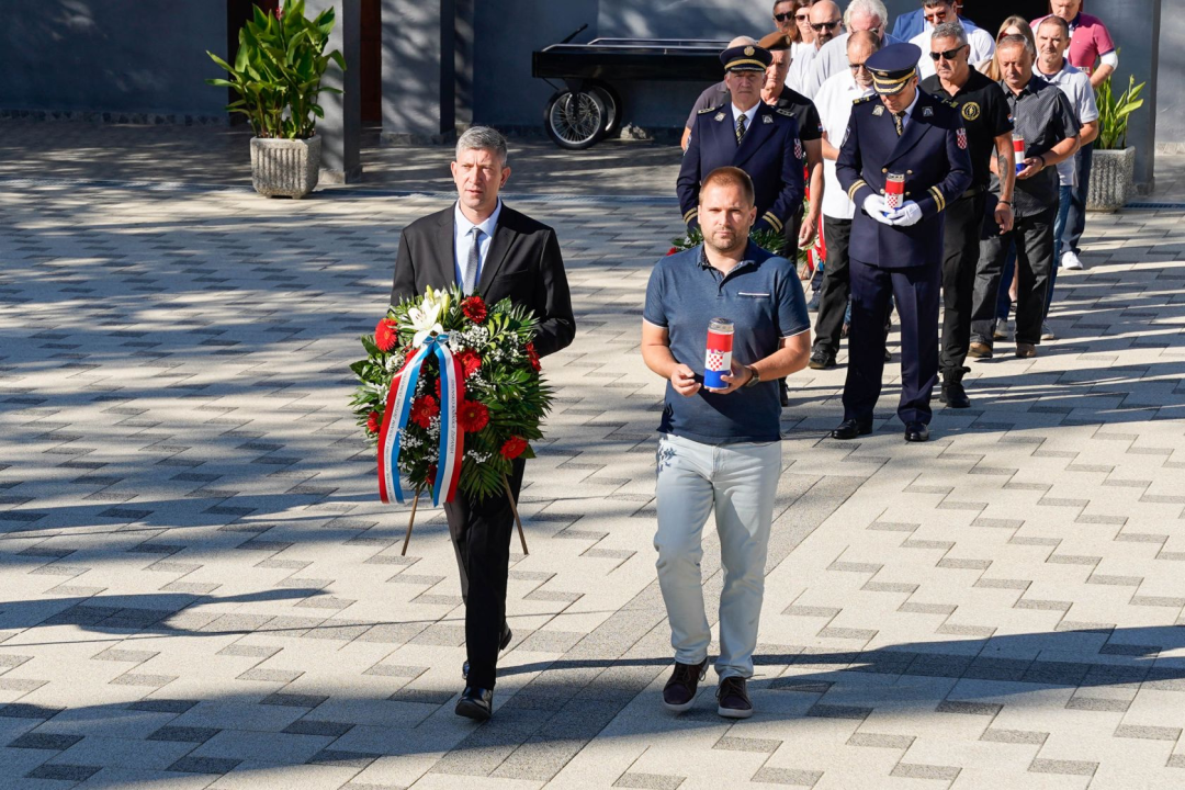 Povodom Dana Grada i blagdana sv. Mihovila na Kvanju položeni vijenci 