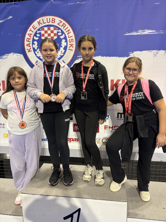 FOTO Karatašima Okita 28 medalja i drugo mjesto ekipno u Mostaru