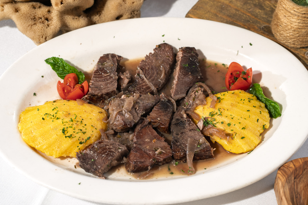 FOTO Petkom se u Konobi Oli uživa u dalmatinskoj spizi, pjesmi i odličnoj atmosferi!