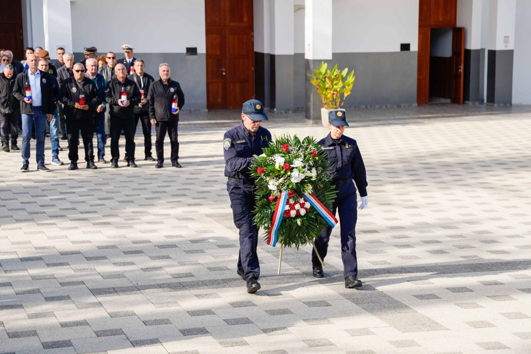 Položeni vijenci na Kvanju