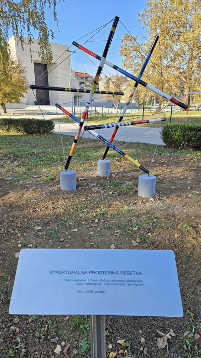 Knin dobio prvu umjetničku instalaciju, djelo umjetnika Milana Zoričića