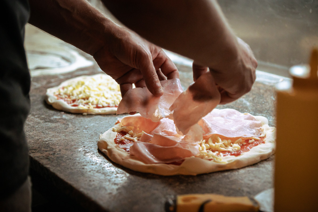 FOTO Prepustite se užitku autentične talijanske pizze u Pizzeriji Fratelli
