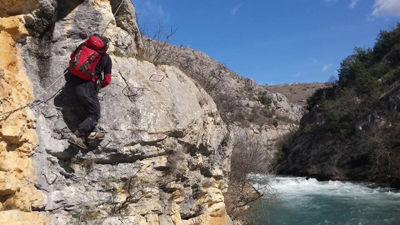 Skriveni dragulj dalmatinskog krša: Kanjon Čikole postaje hit među avanturistima