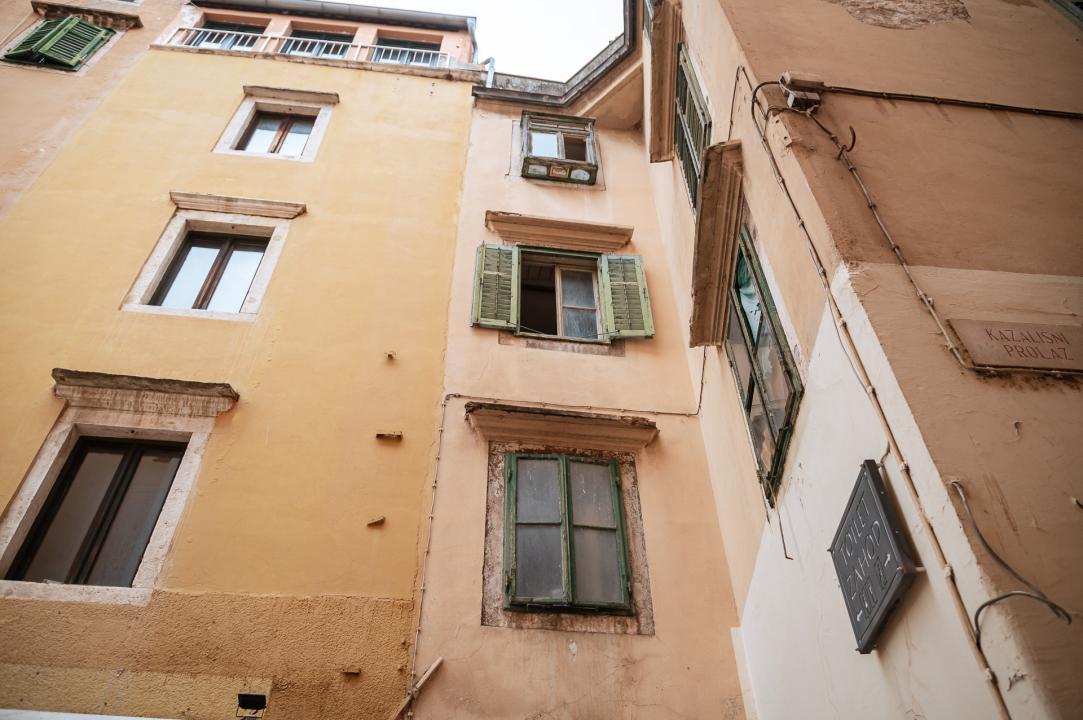 FOTO Kreće uređenje Kuće Ušić i pripajanje šibenskom kazalištu. Sljedeća je Gradska kavana?