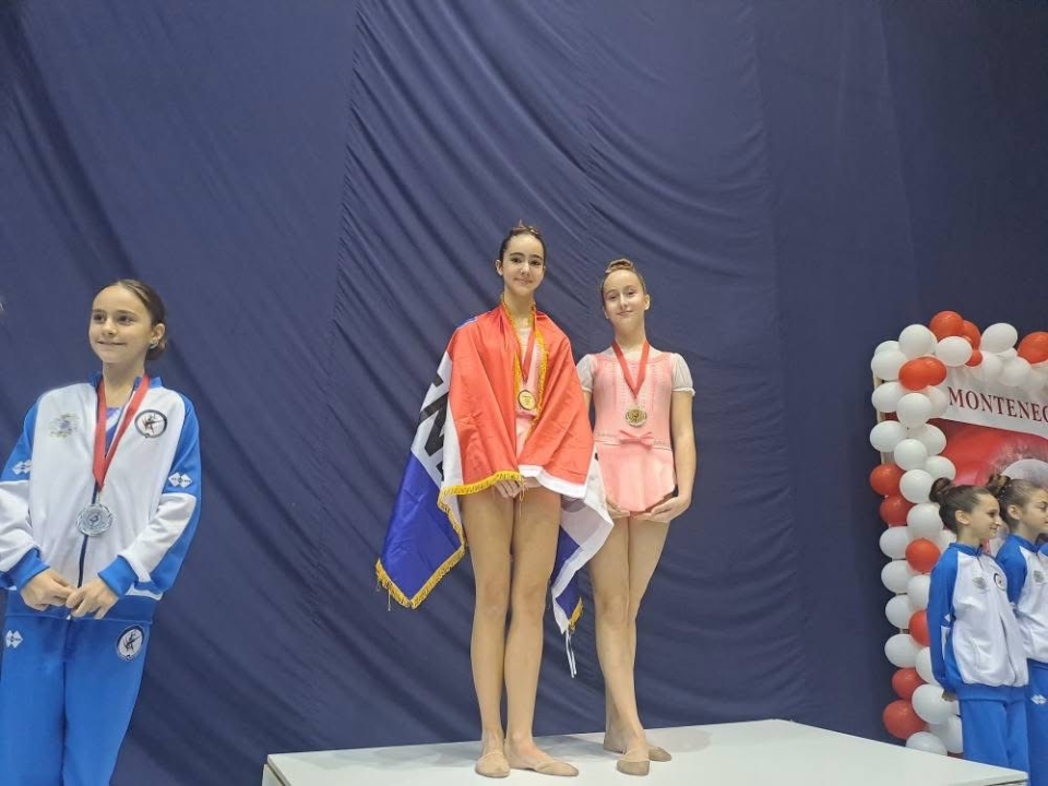 Mlade šibenske gimnastičarke izvrsne na natjecanju u Crnoj Gori