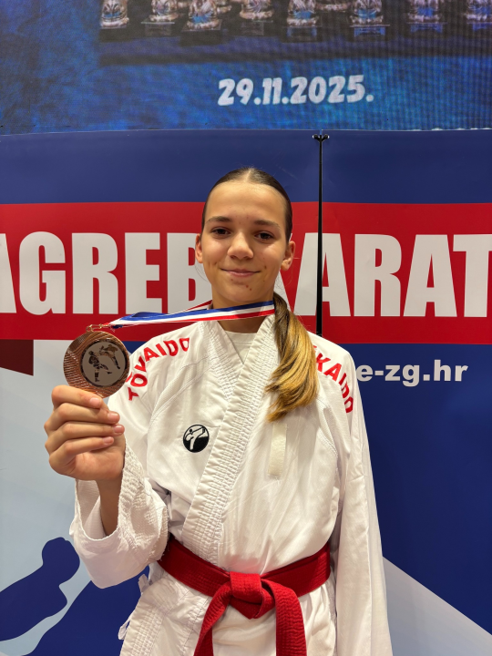FOTO Osam medalja za Karate klub Okit u Samoboru, slijedi Svjetska liga mladih u Veneciji
