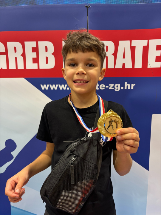 FOTO Osam medalja za Karate klub Okit u Samoboru, slijedi Svjetska liga mladih u Veneciji