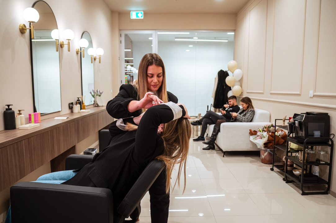 FOTO AZ Cosmetica je novi šibenski 'beauty' kutak za savršene trepavice, obrve i 'make up'!