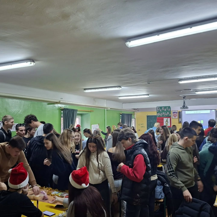 'Večer matematike' gimnazijalcima u Šibeniku otkrila zabavnu stranu znanosti