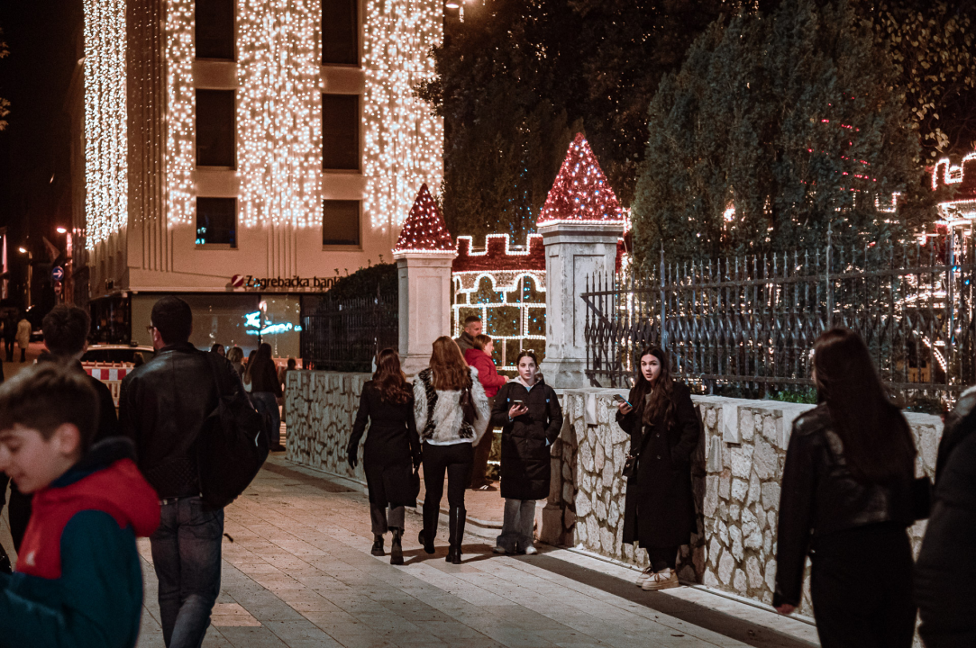 ‘Samo sretni dani’ i već prvi je takav: Parni valjak otvorio šibensku Adventuru 