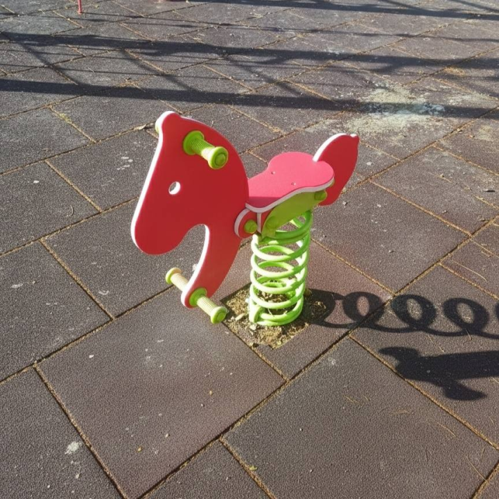 Uređen park za djecu u Mikulandrama